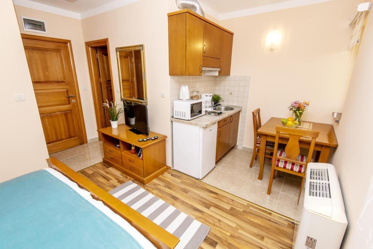 Antonio Apartmani Podstrana Esterno foto