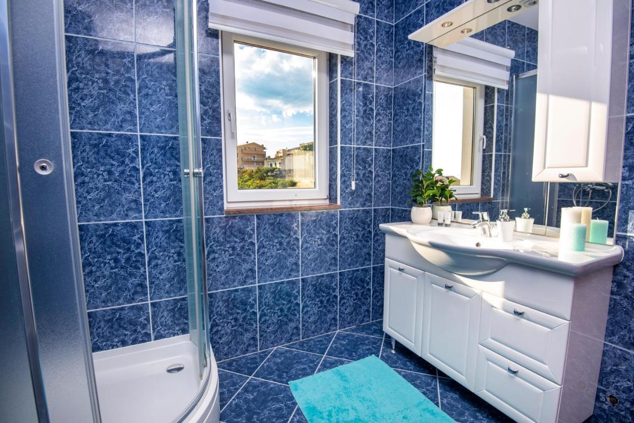 Antonio Apartmani Podstrana Esterno foto