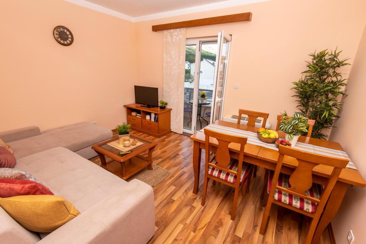 Antonio Apartmani Podstrana Esterno foto